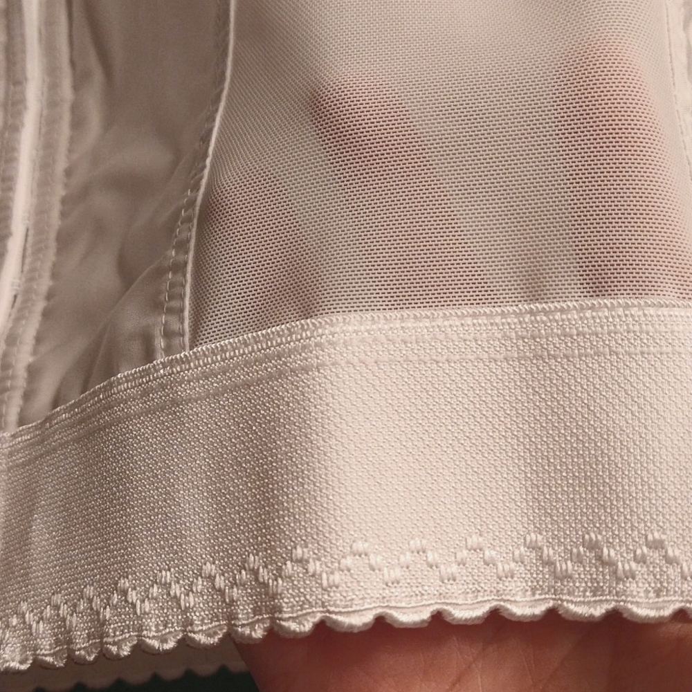 The Exquisite Form 🤍NWOT Front Close Longline Posture Bra🤍 Size 38C - Picture 3 of 11